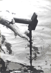 Fabrizio Plessi, Un Buco Nell' Acqua (Ein Loch im Wasser), Aktion, 1973