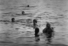 Lucien Clergue, Picasso au bain avec Jacqueline - Zette Leiris et Catherine Hutin-Blais, Cannes 1965, 1965 (printed 1994)