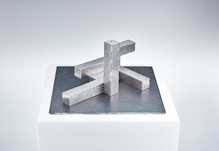 Peter Schwickerath, Variables Doppelobjekt (Variable double object ), 2019